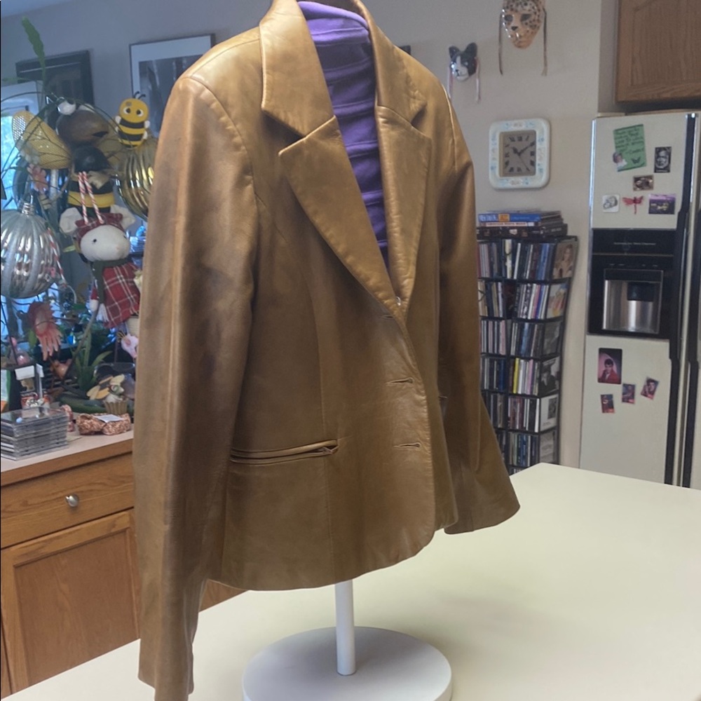 Michael Hoban Tan Blazer Classic Tailored Design